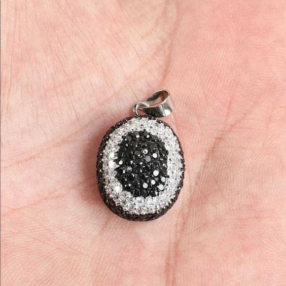 Vintage Jewelry - Sultan Ottoman Oval Solid Sterling Silver Pendant Vintage Jewelry - Sultan Ottoman Oval Solid Sterling Silver Pendant